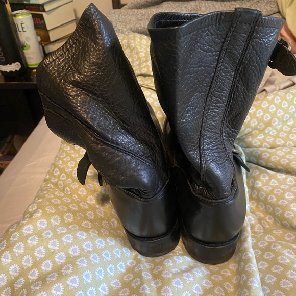 Frye Veronica short slouch boot - Picture 4 of 10